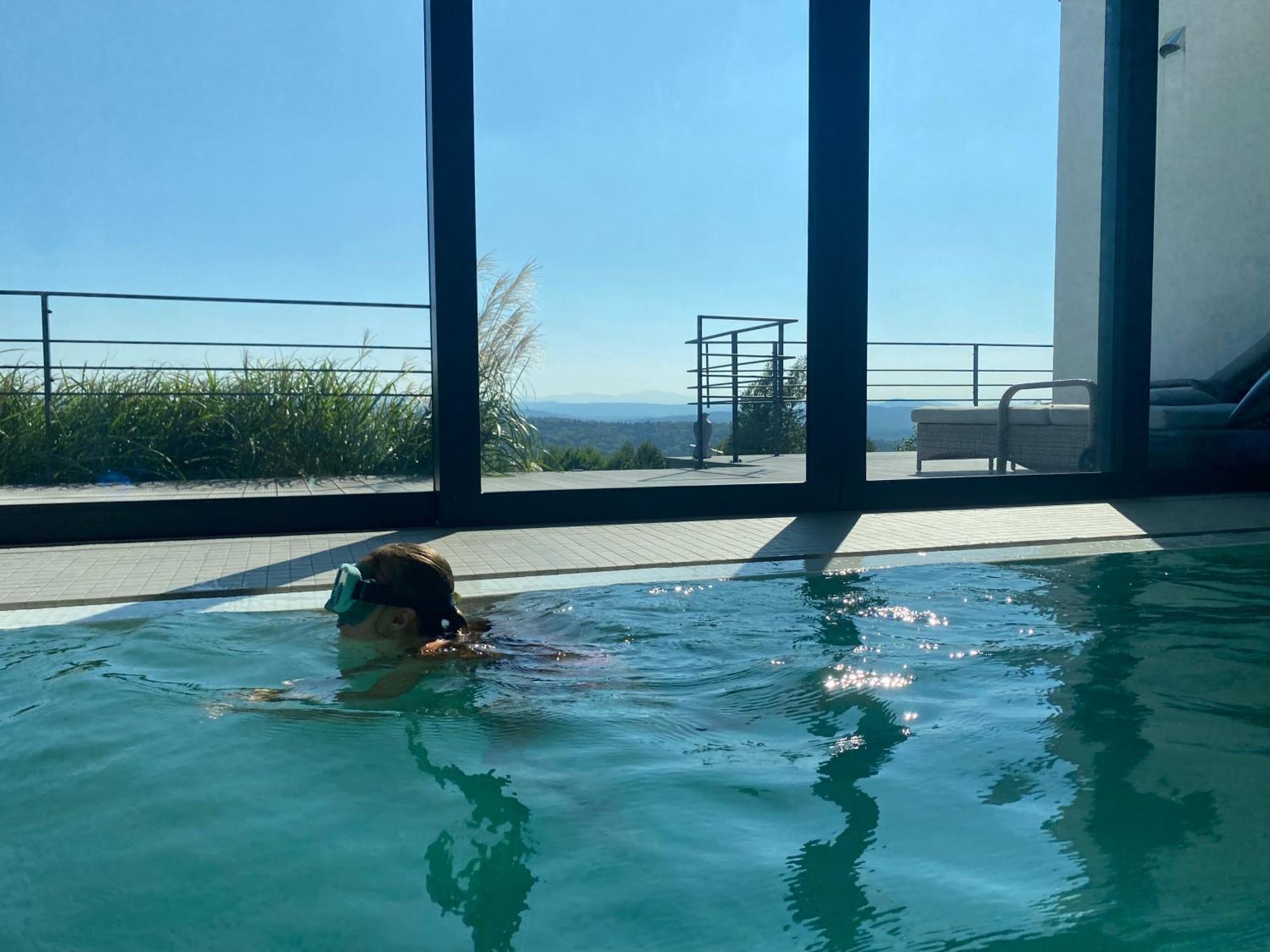 Bukow Villa Relax With Swimming Pool And Mountain View מראה חיצוני תמונה